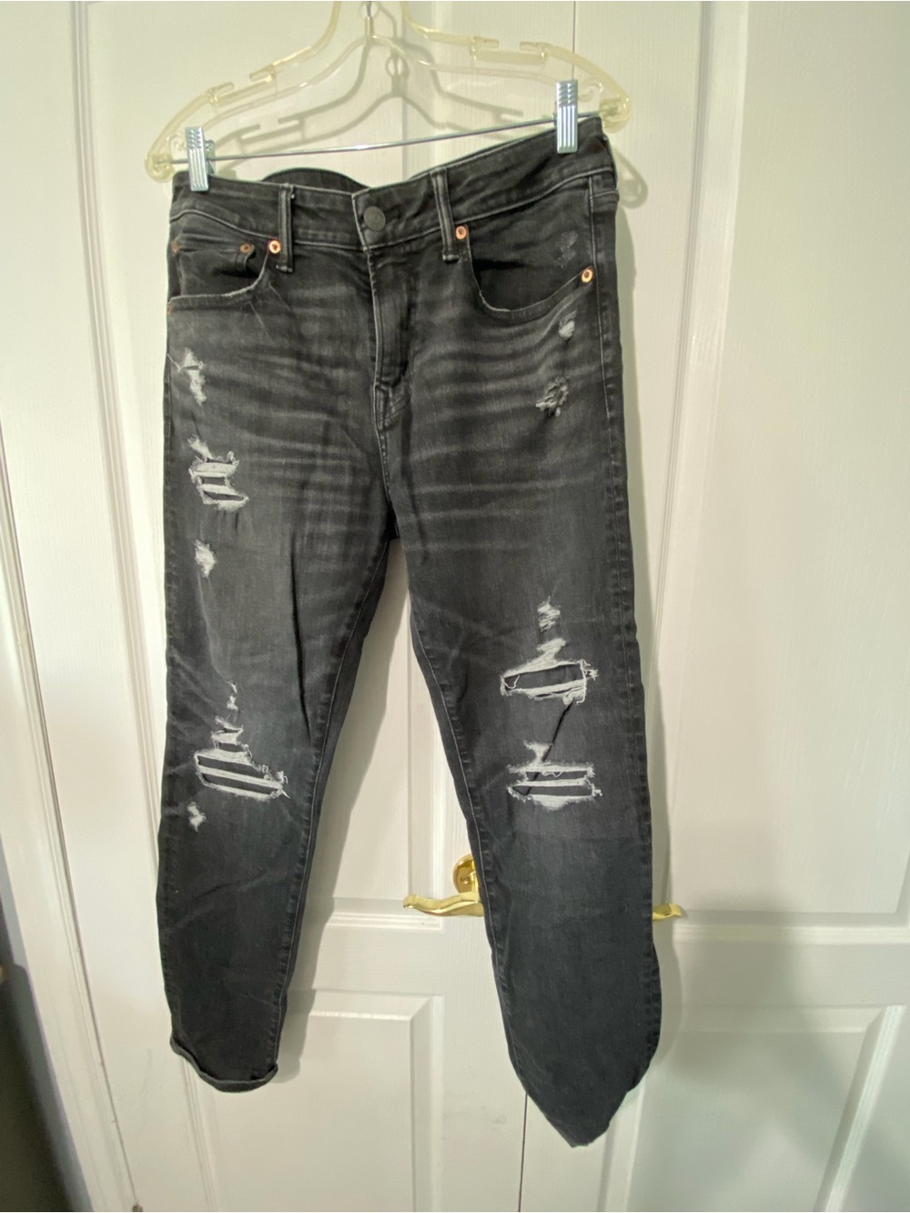 Men’s Distressed Black Jeans